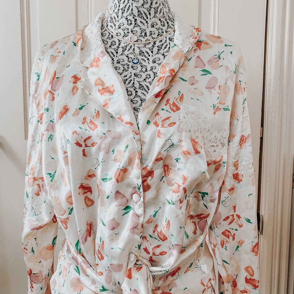 Vintage Cream Floral Lace Detailed Blouse SZ L
